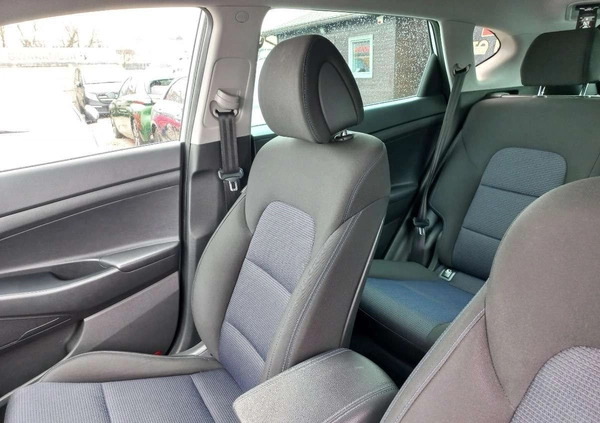 Hyundai Tucson cena 69900 przebieg: 109000, rok produkcji 2017 z Węgorzewo małe 301